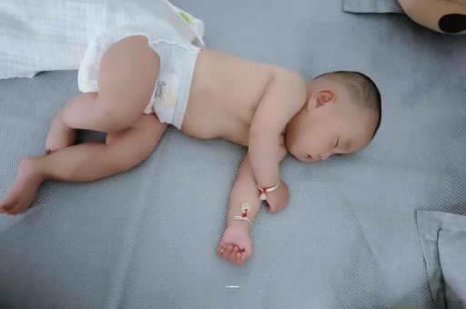 孟州1岁宝宝可以吃盐吗